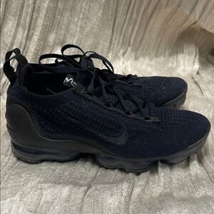 Nike Women’s Vapormax Triple Black